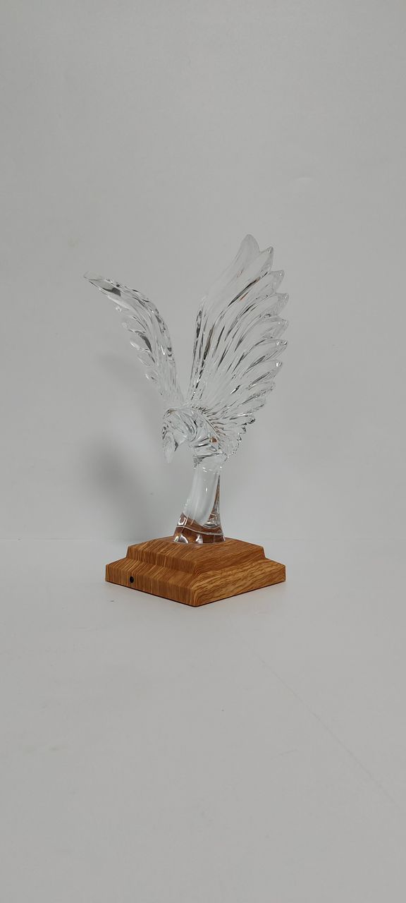 Eagle Table Lamp