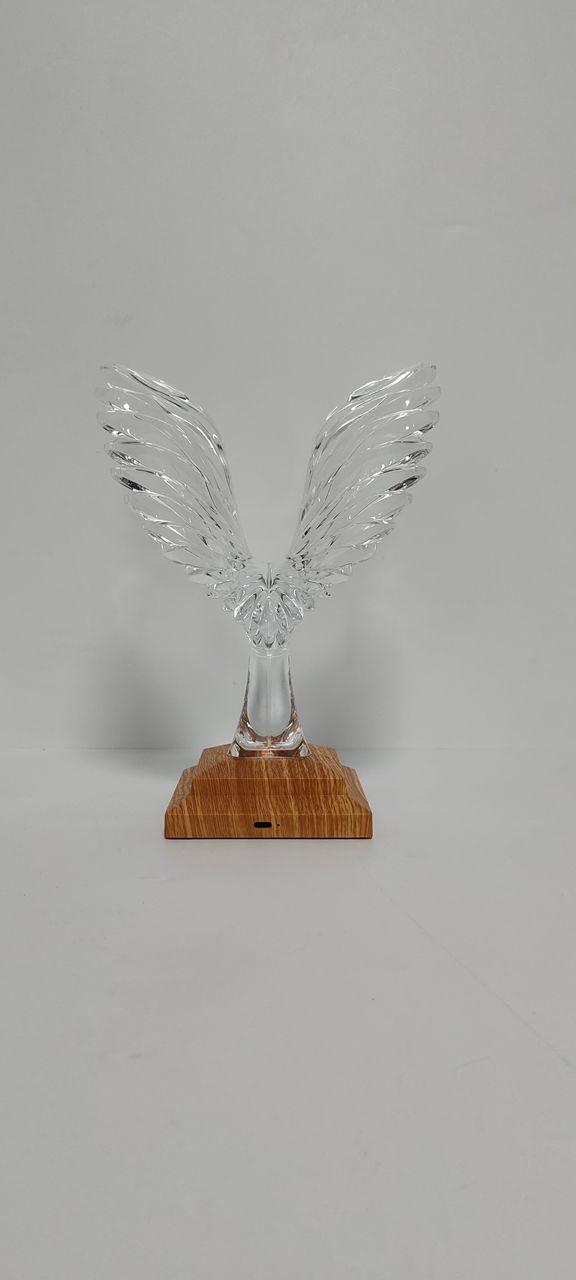 Eagle Table Lamp